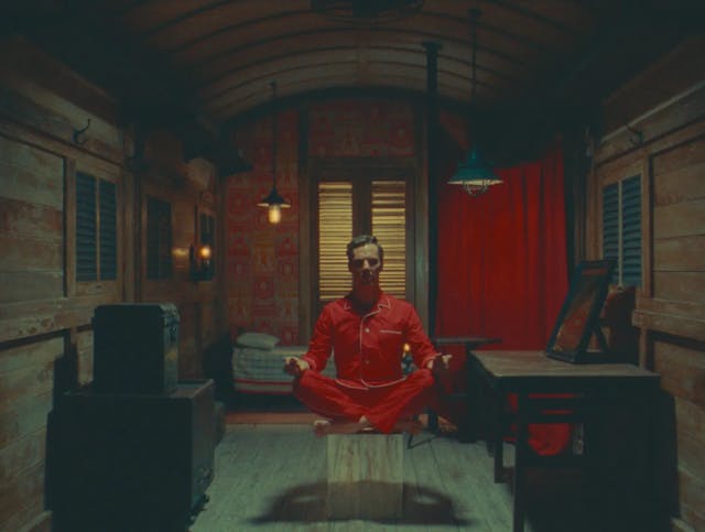 On air: Benedict Cumberbatch floats in Wes Anderson's "The Wonderful Story of Henry Sugar" / Photo courtesy of Netflix.
